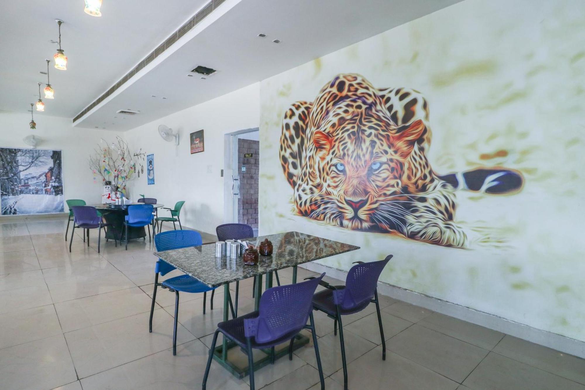 Hotel O Mg Mehak Garden Darbi Екстериор снимка